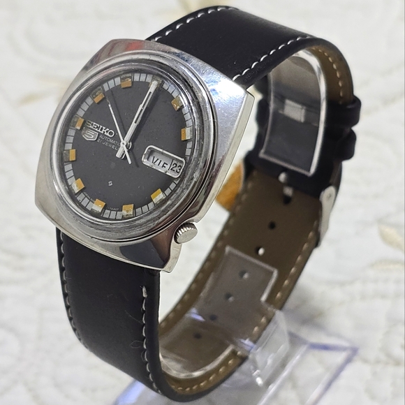 Vintage Seiko 5 Men's Watch 6119-7410 Automatic Asymmetrical Case Black - Picture 2 of 7